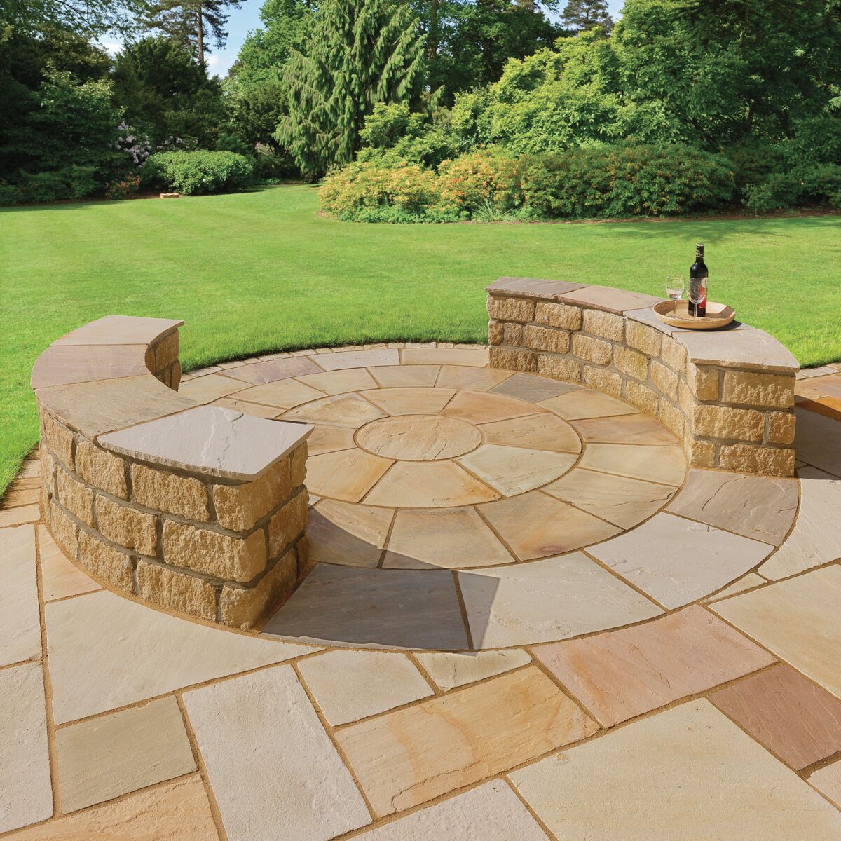 Golden Fossil Sandstone Paving Circle Indian Sandstone - Stone Paving Feature