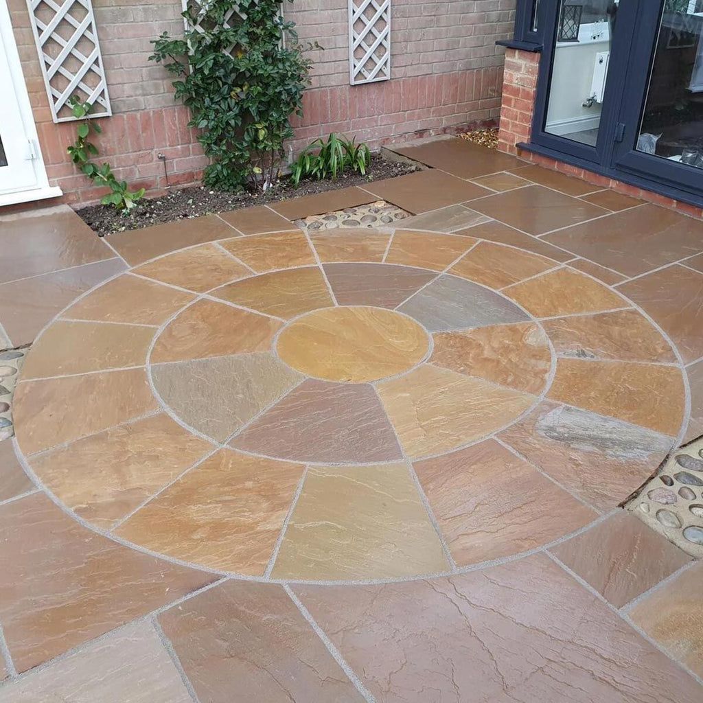 Buff Sandstone Paving Circle Indian Sandstone - Stone Paving Feature