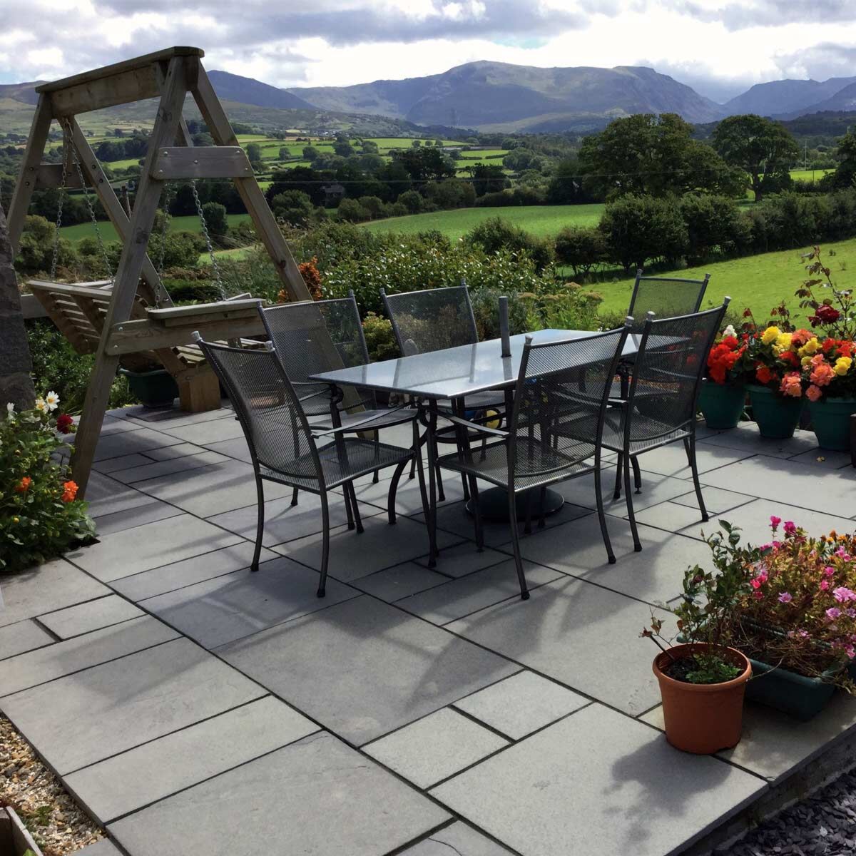 Kota Black Limestone - Sawn & Colour Sealed Paving Slabs