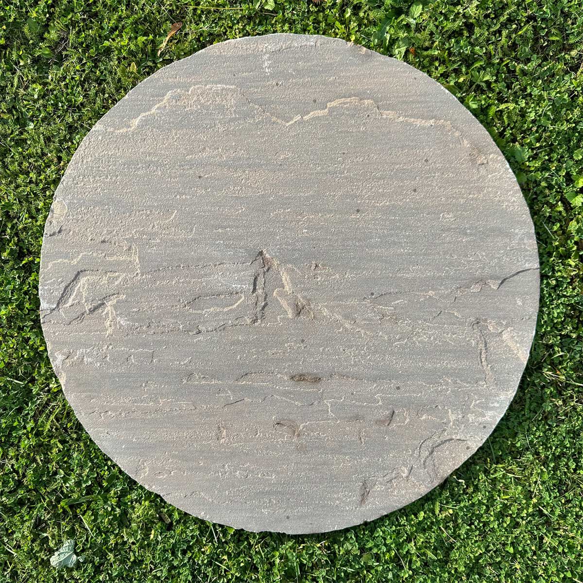 Raj Blend Riven Sandstone Circle Paver (600 mm Diameter) - Round Stone Base (8 Circle Pieces)