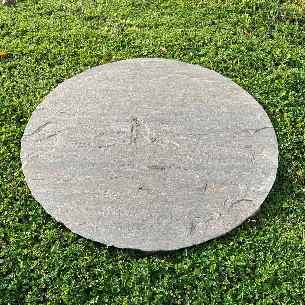 Raj Blend Riven Sandstone Circle Paver (600 mm Diameter) - Round Stone Base (8 Circle Pieces)