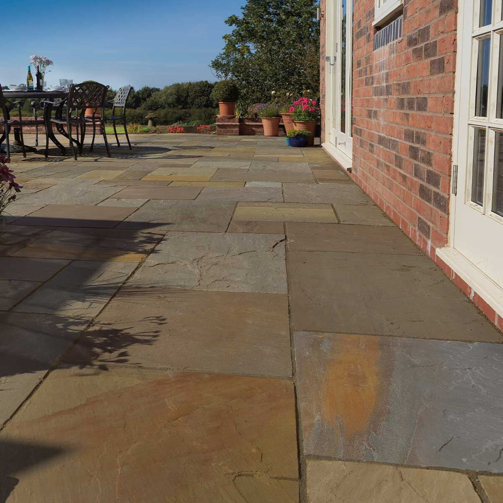 Rustic Blend Riven Sandstone Paving Slabs 18mm - Mixed Size Contractor Pack 71 Pieces (20.7m²) - Indian Sandstone by Pavestone