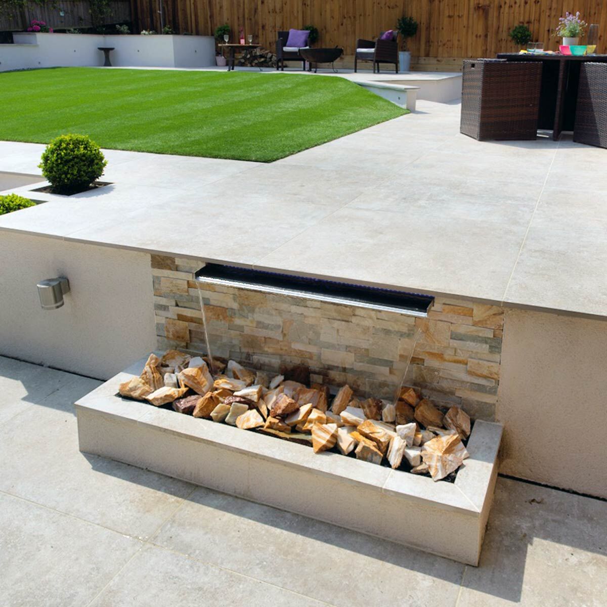 Tegel Bianco - Light Grey Porcelain Paving Slabs (900 x 900 mm)