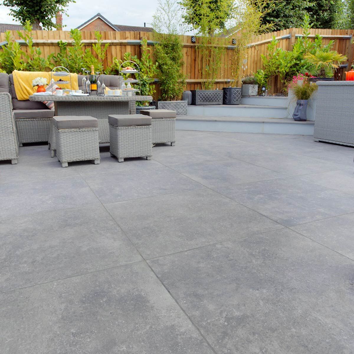 Tegel Moon - Mid Grey Porcelain Paving Slabs (900 x 900 mm)