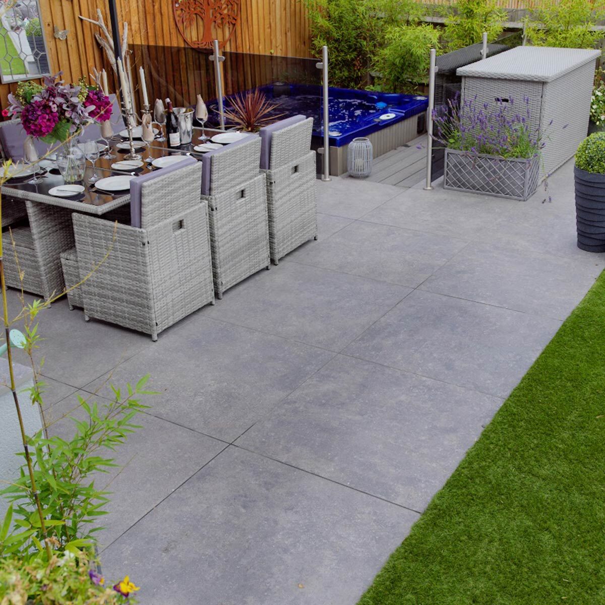 Tegel Moon - Mid Grey Porcelain Paving Slabs (900 x 900 mm)