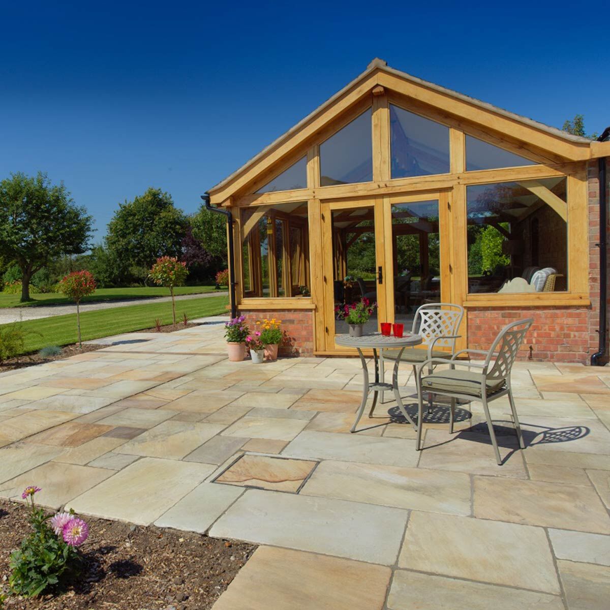 Deanery Flagstones - Tumbled Sandstone Paving Tudor Antique - Stone Paving Slabs