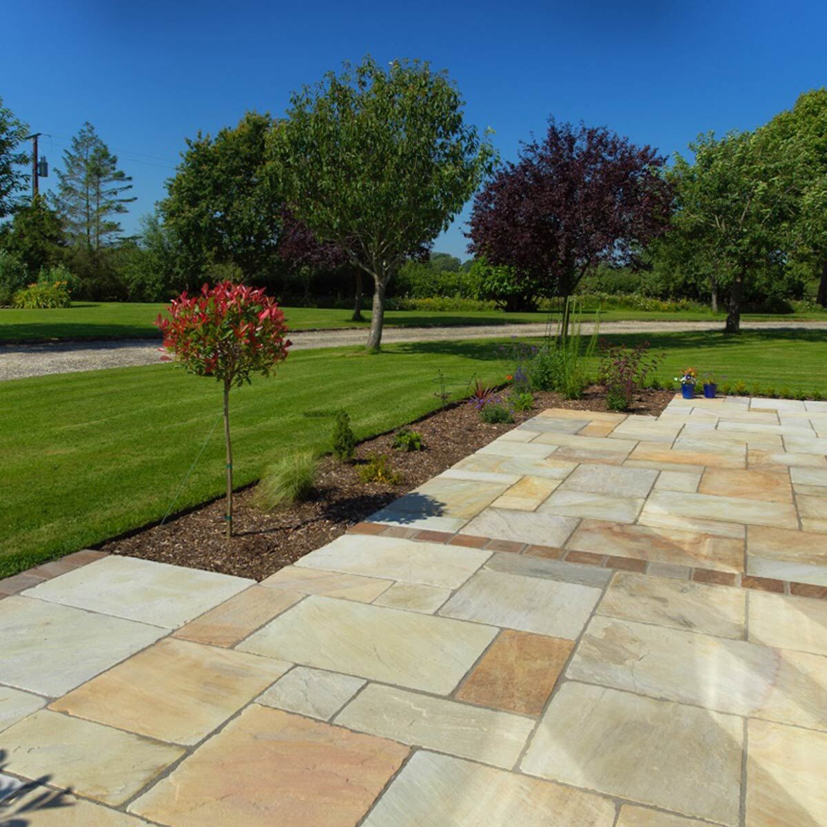 Deanery Flagstones - Tumbled Sandstone Paving Tudor Antique - Stone Paving Slabs
