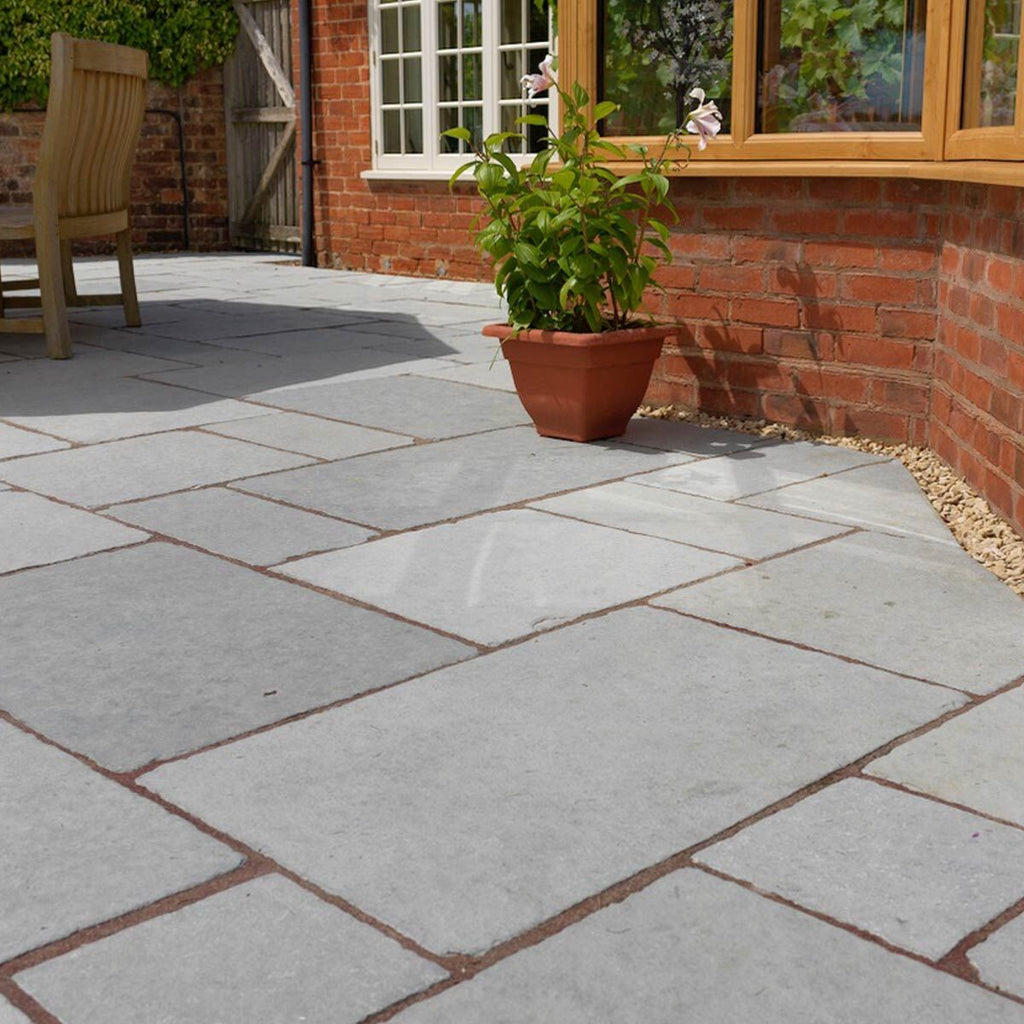 Denby Flagstones - Tumbled Limestone Paving Tudor Antique - Stone Paving Slabs